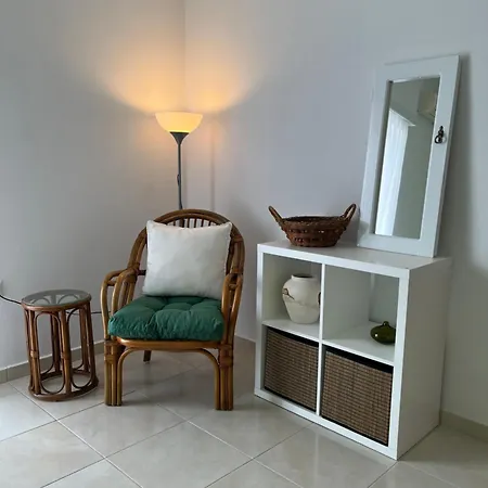 Andrew Seaside Holiday home Kamari (Corinthia)